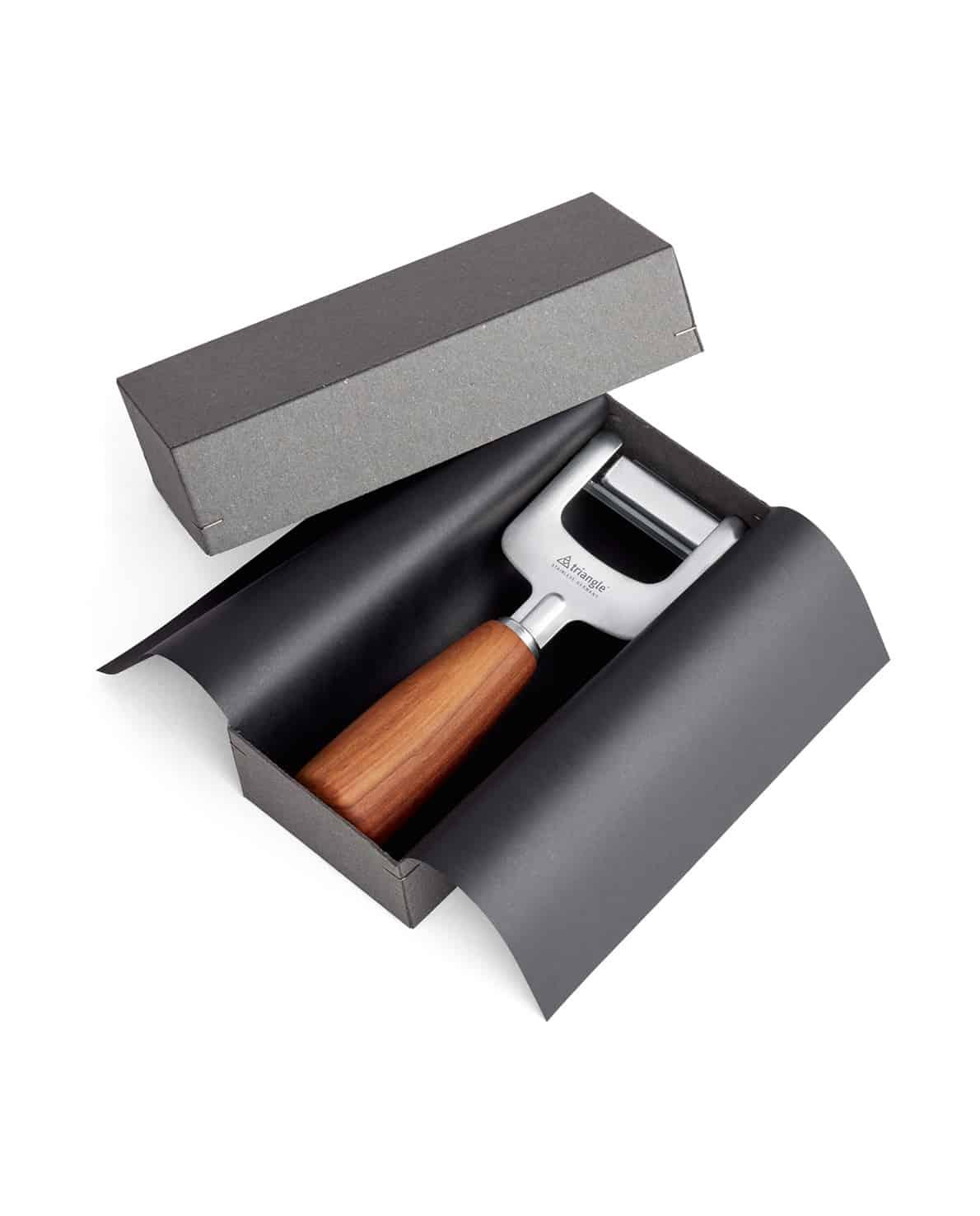 [Triangle] Julienne Cutter PLUM wood, in Gift Box