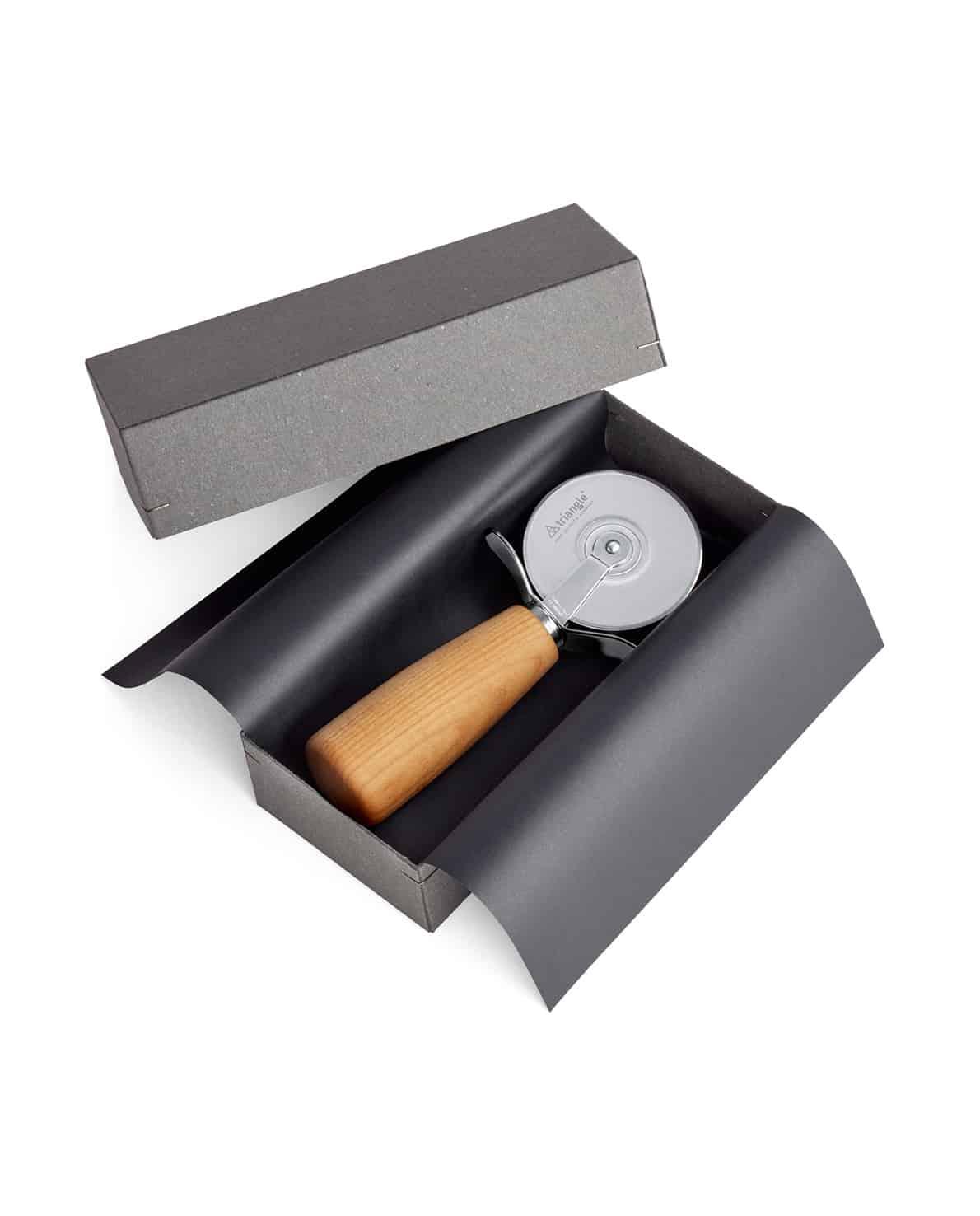 [Triangle] Pizza Cutter Plum wood, Ø 7cm, in Gift Box