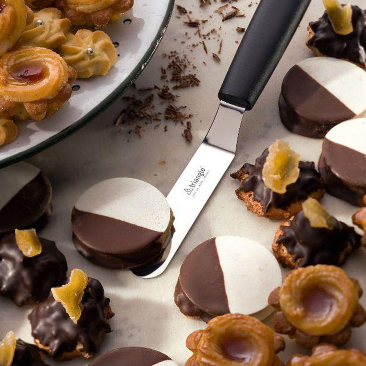 [Triangle] Pastry spatula cranked 9cm